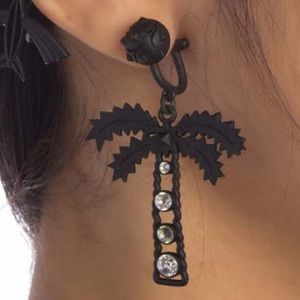 VALENTINO JET SET EAR CUFF IN BLACK MATT WITH CRYSTALS